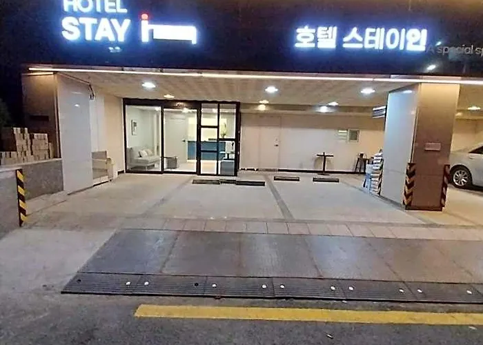 Hotel Stay Inn ホテル
